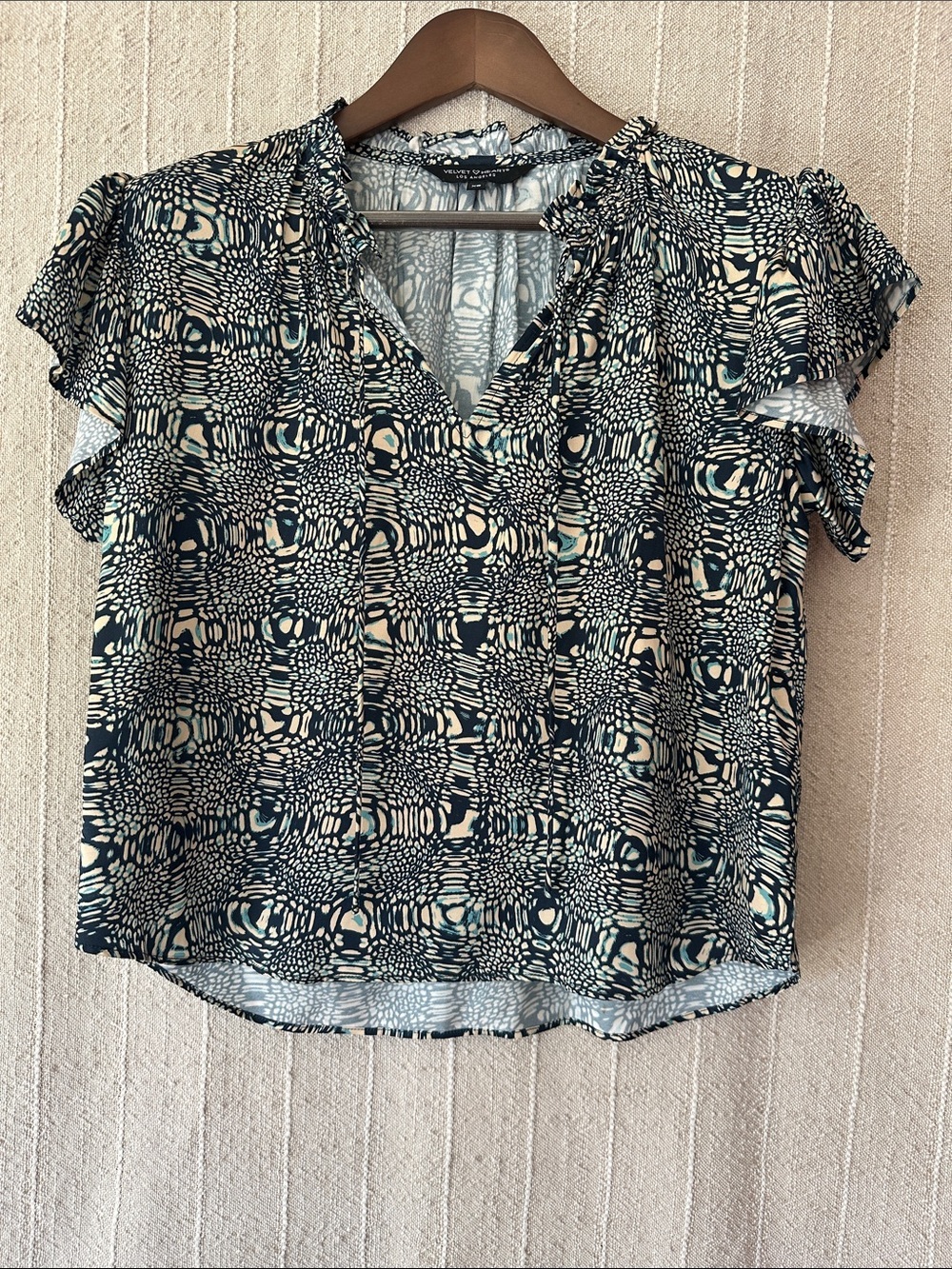 NWOT Velvet Hearts Blouse